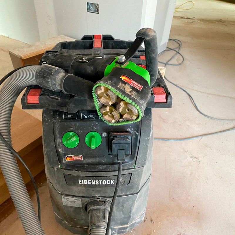 EIBENSTOCK DSS 35 M iP Wet & Dry Dust Extractor