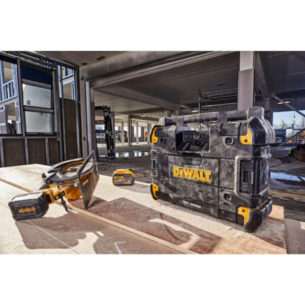 DeWALT DWST1-81079 TSTAK® Radio
