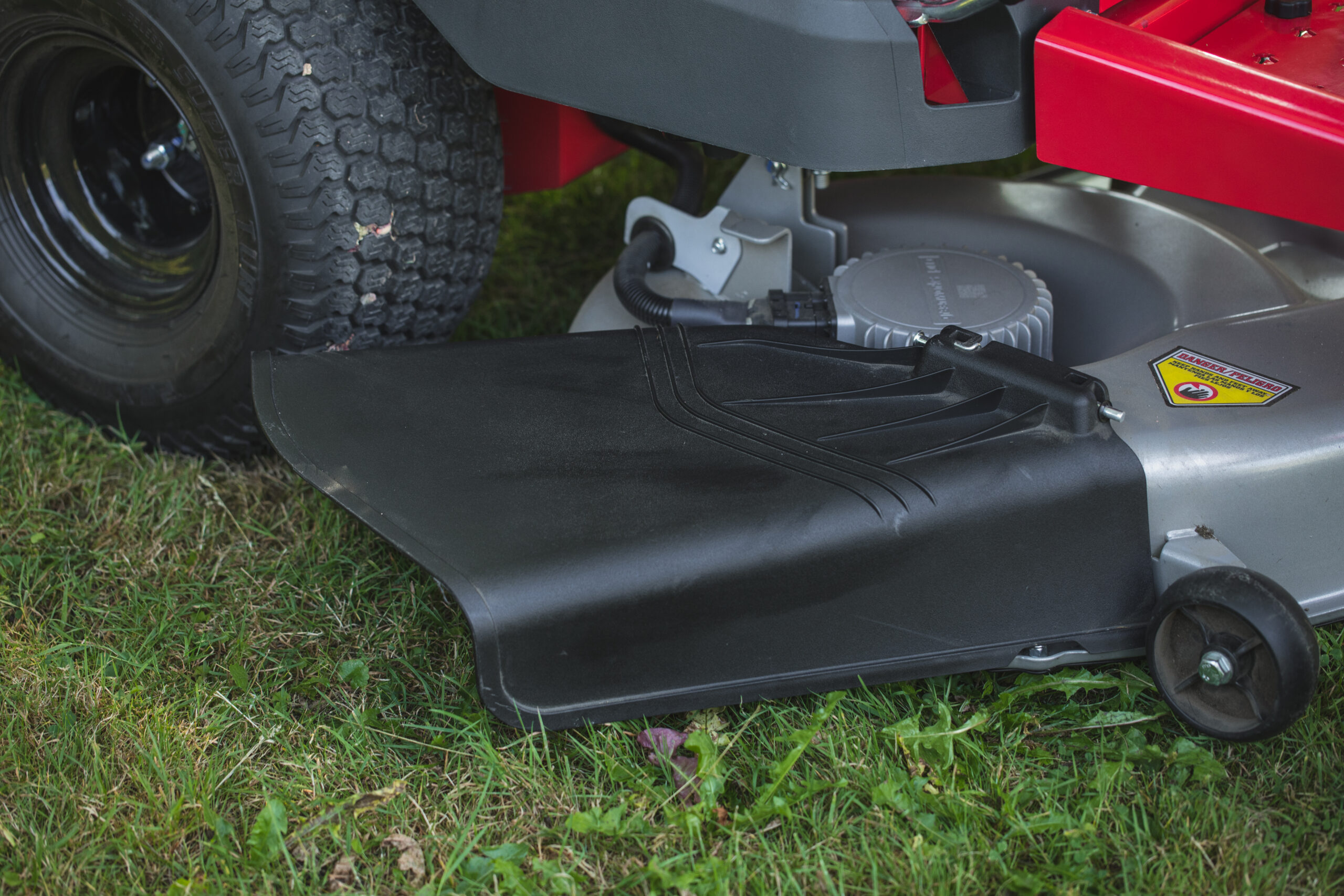 Cramer 82ZT107 Zero Turn – 82V 107cm Battery Ride-On Mower with 6x 5Ah Batteries