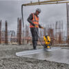 DEWALT POWERSHIFT™ DCPS330N-XJ Concrete Power Screed Kit - Image 3