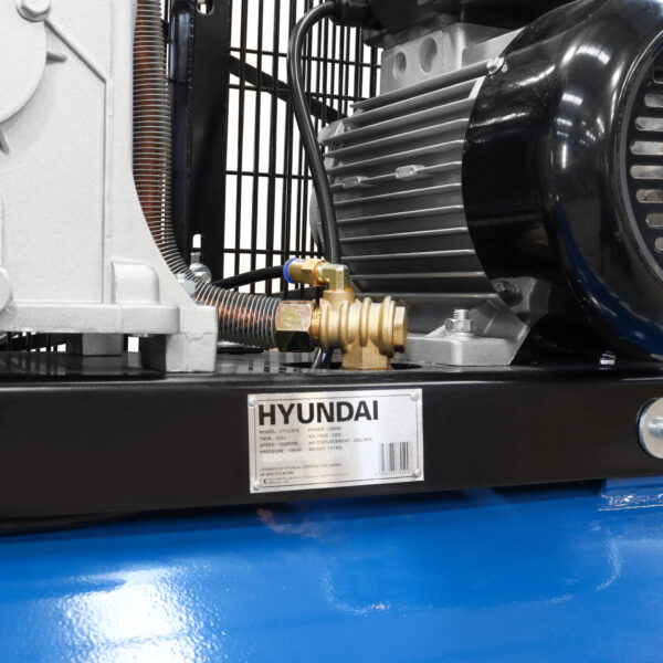 Hyundai HY3200S 200 Litre Air Compressor, 14CFM/145psi, Electric 3hp