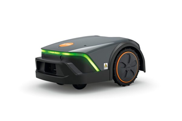 STIHL iMOW® 4 EVO Robotic Mower For Lawns Up To 1,000 m² With 4G Connectivity