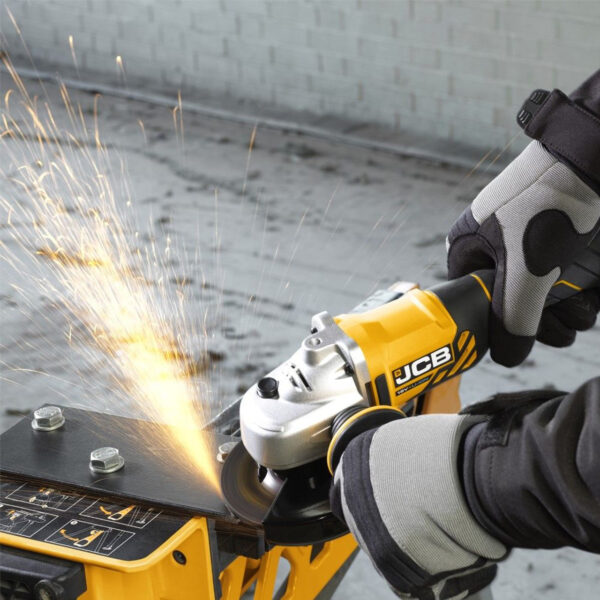 JCB 18V Angle Grinder 2 X 5Ah Batteries With L-BOXX 136 Tool Case
