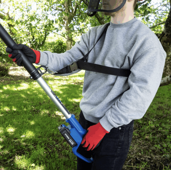 Hyundai Cordless Pole Saw, Pruner, 2.3m Long Reach, 20V 2Ah Li-Ion Battery | HY2192