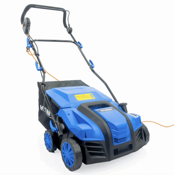 Hyundai 2000W 16” / 40cm Artificial Grass Sweeper, Multi-Use Brush & 55L Collection Bag | HYSW2000E