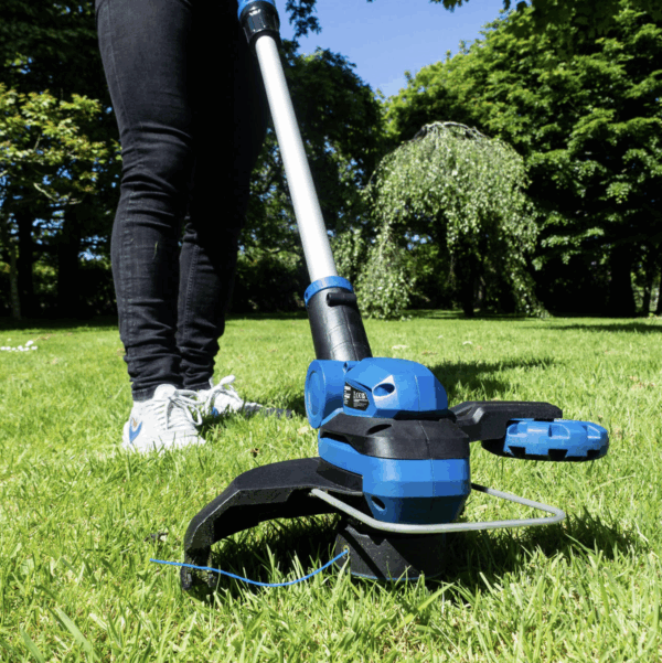 Hyundai 20V 2-in-1 Cordless Grass Trimmer and Lawn Edger 2Ah Battery, 25cm Cut | HY2187