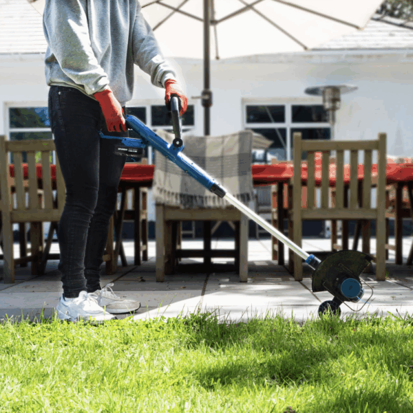 Hyundai 20V 2-in-1 Cordless Grass Trimmer and Lawn Edger 2Ah Battery, 25cm Cut | HY2187