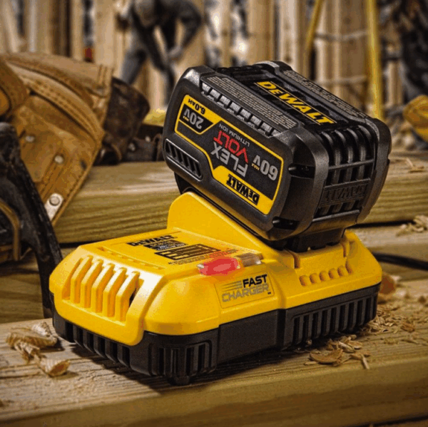 Dewalt DCB118 18V XR & FLEXVOLT Fast Charger