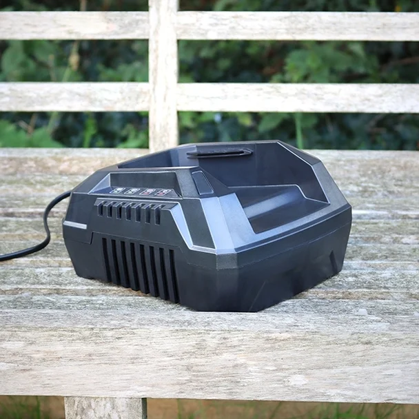 Hyundai HYCH405 40V Garden Machinery Fast Charger