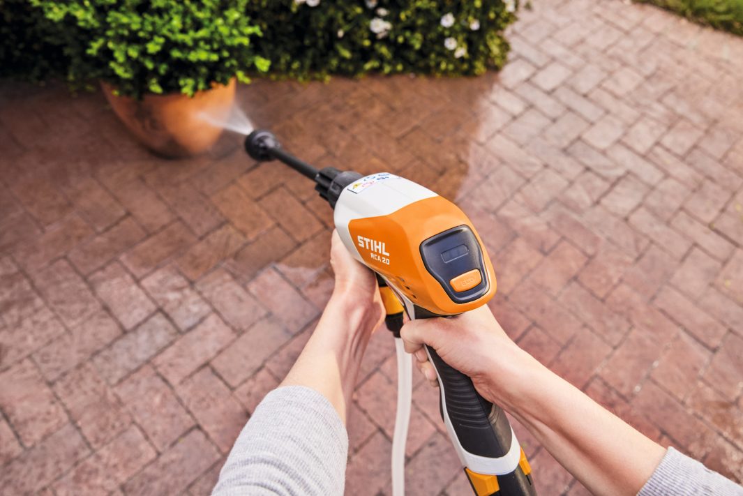 STIHL RCA 20 Cordless Pressure Washer - AS System