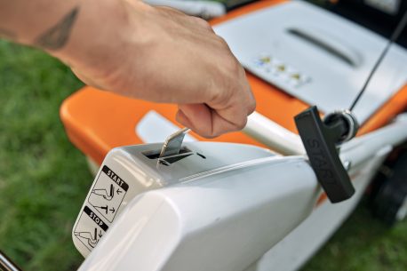 STIHL RMA 448 V Cordless Lawn Mower