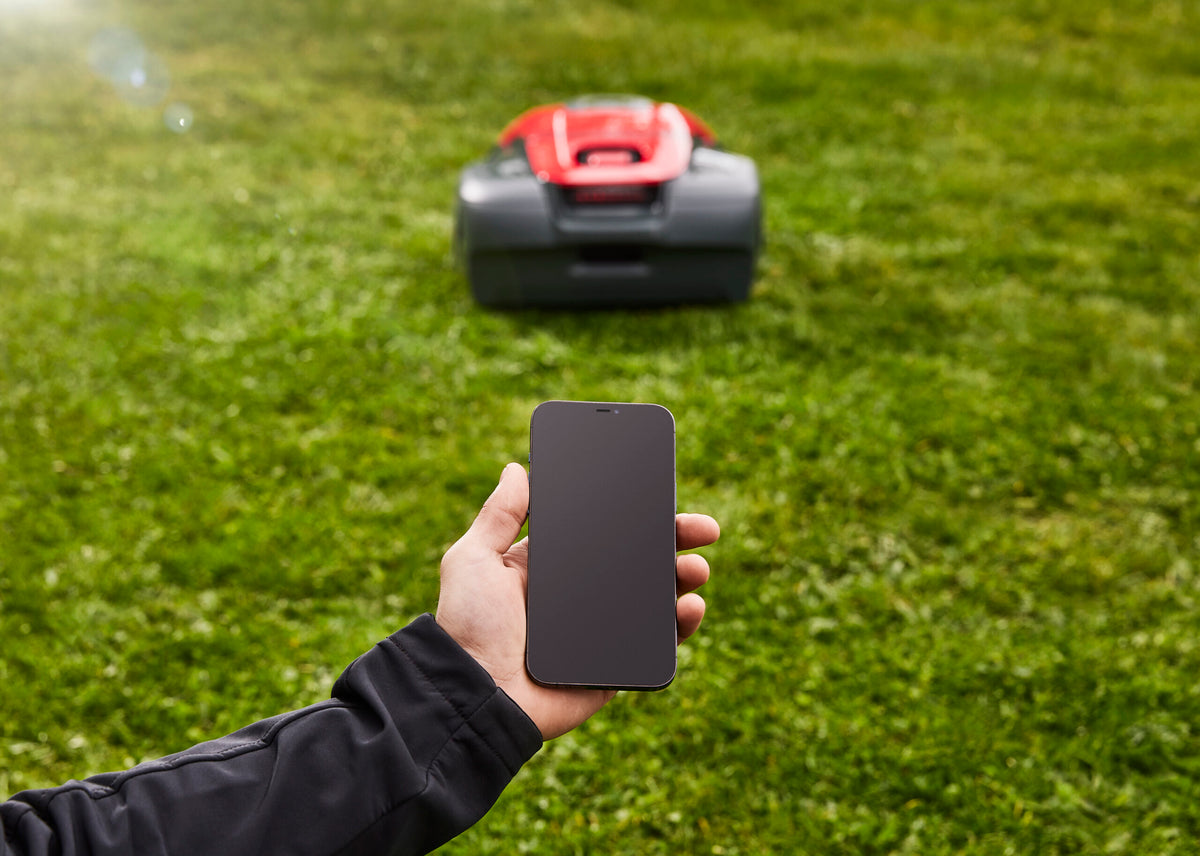 Cramer AiConic 8 Robotic RTK Mower