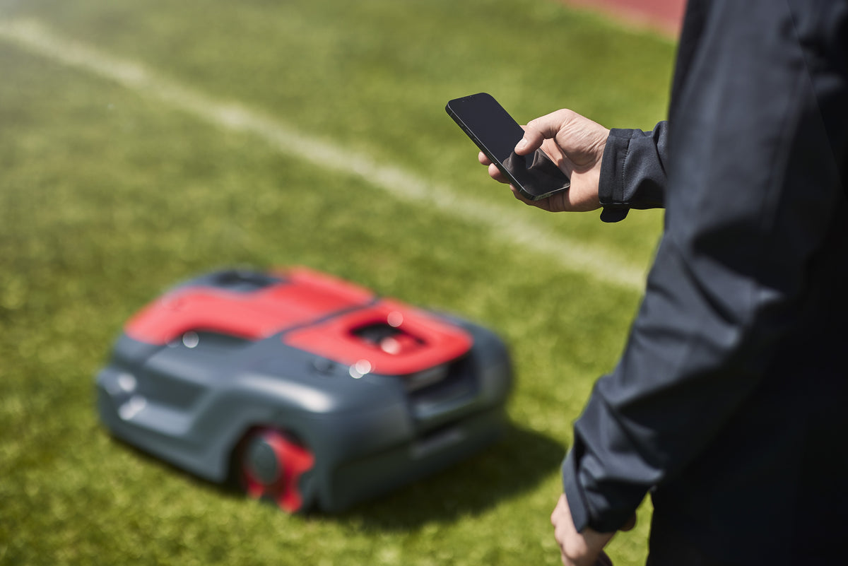 Cramer AiConic 5 Robotic RTK Mower