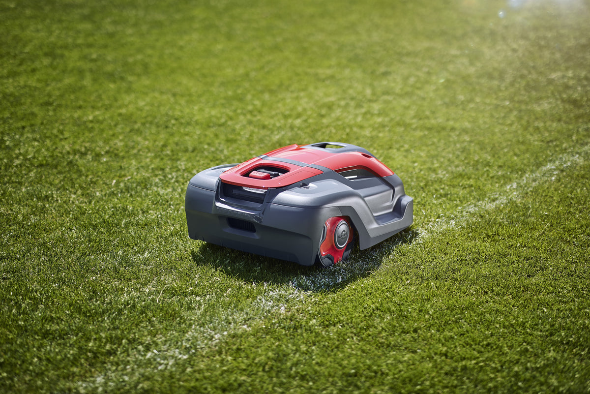 Cramer AiConic 8 Robotic RTK Mower