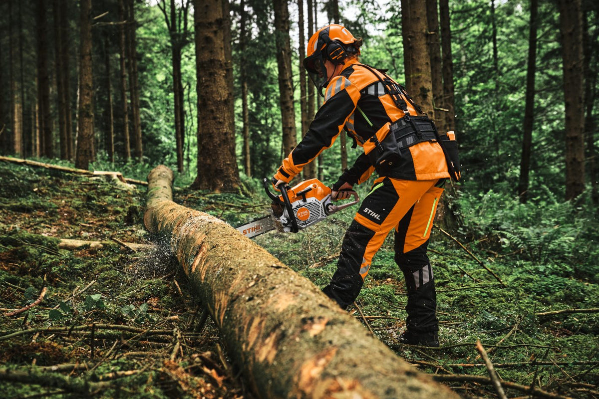 STIHL MS 300 C-M VW Professional Petrol Chainsaw (40cm / 16")
