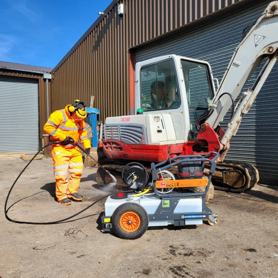 ALTRAD Belle MBX 08/180E+ Battery Powered Mini Bowser Pressure Washer – 125L