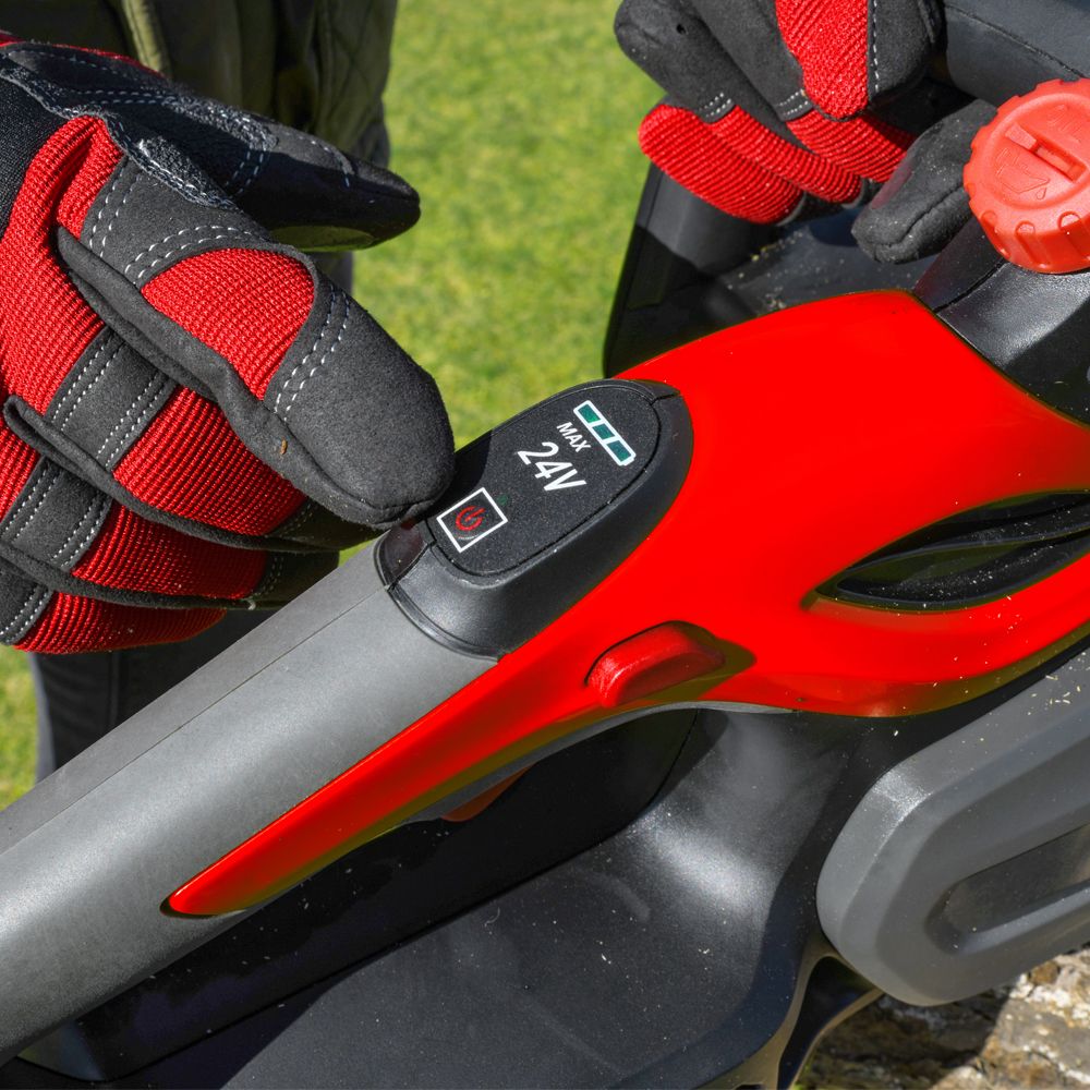 COBRA CS1024V 25cm 24V Cordless Chainsaw (with 2Ah Battery & Charger)