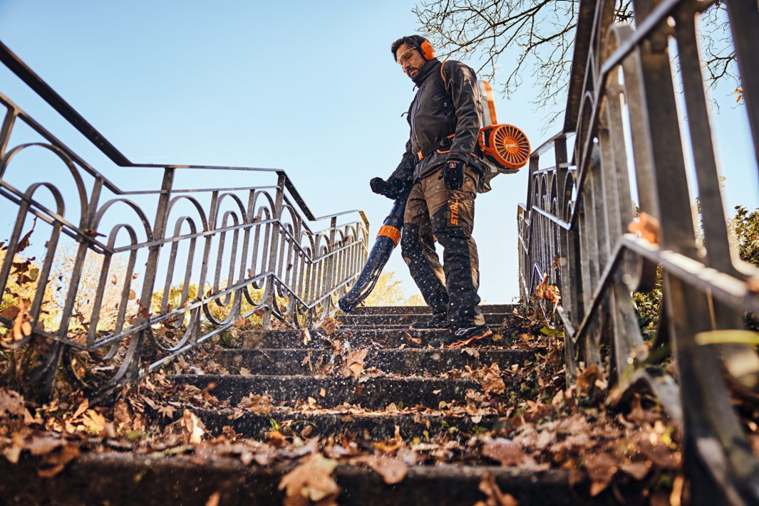 STIHL BGA 300 Cordless Backpack Blower - AP System